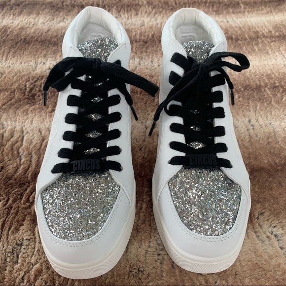 Circus by Sam Edelman Deszi Bright White Soft Silver - Picture 2 of 10